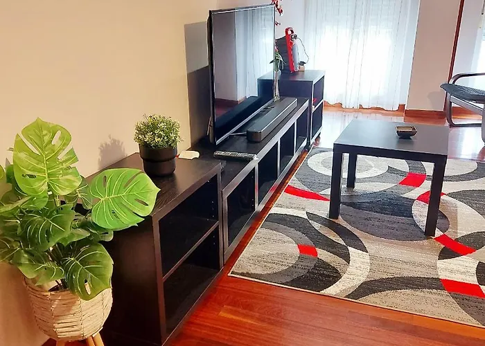 Soleado Piso Con Garaje Y Piscina A 8' Centro 公寓 *